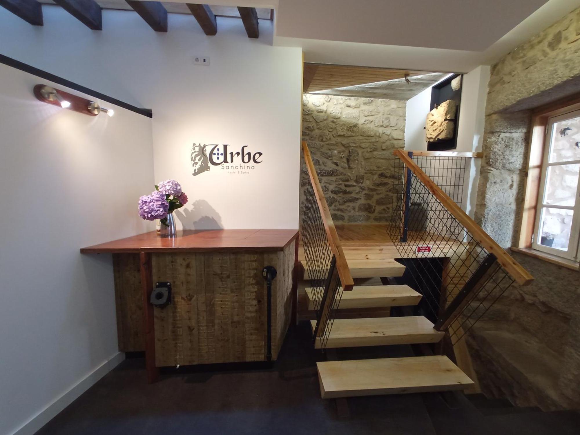 Urbe Sanchina - Hostel & Suites Guarda Luaran gambar